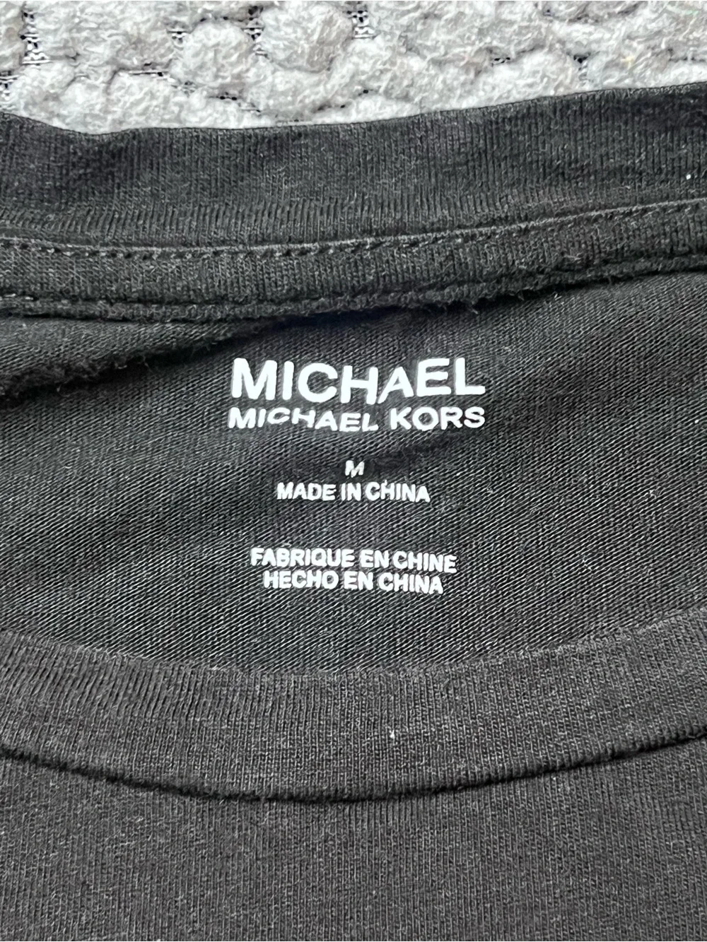 Michael Kors Short Sleeve Graphic Print T Shirt Women’s Size Medium Black